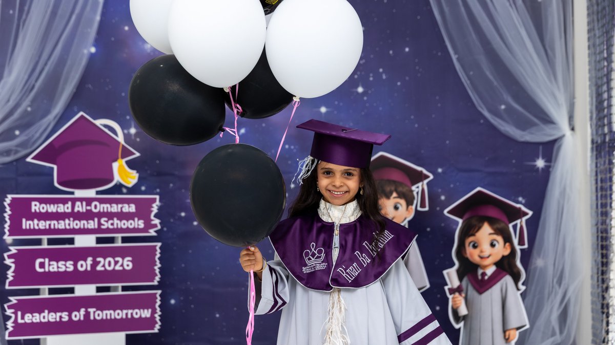 rowadints's tweet photo. نبارك لخريجينا هذا الإنجاز، ونتمنى لهم مستقبلاً مشرقًا مليئًا بالتميز والإنجازات. 📷
رواد اليوم… قادة الغد 📷📷
#مدارس_رواد_الأمراء_العالمية
#حفل_تخرج
#تخرج_2026
#رواد_اليوم_قادة_الغد
#فخر_الإنجاز
#GraduationDay https://t.co/y9i1LWHacS
