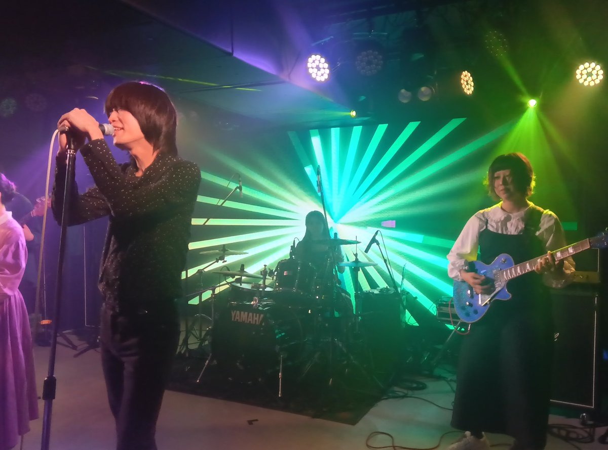 Tohru0612's tweet photo. #QLIP
またまたQLIPのライブに行ってきました。
ホームともいえるodysseyでのステージ、ここではすばらしい映像が見られます! https://t.co/pccTNGmyz9