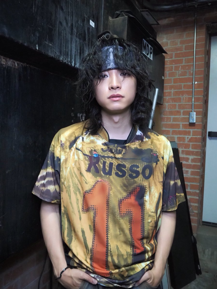 📸]Behind Photo #MIZUKI 𝐎𝐍𝐄 𝐎𝐑 𝐄𝐈𝐆𝐇𝐓 𝟏𝐬𝐭 𝐋𝐈𝐕𝐄
