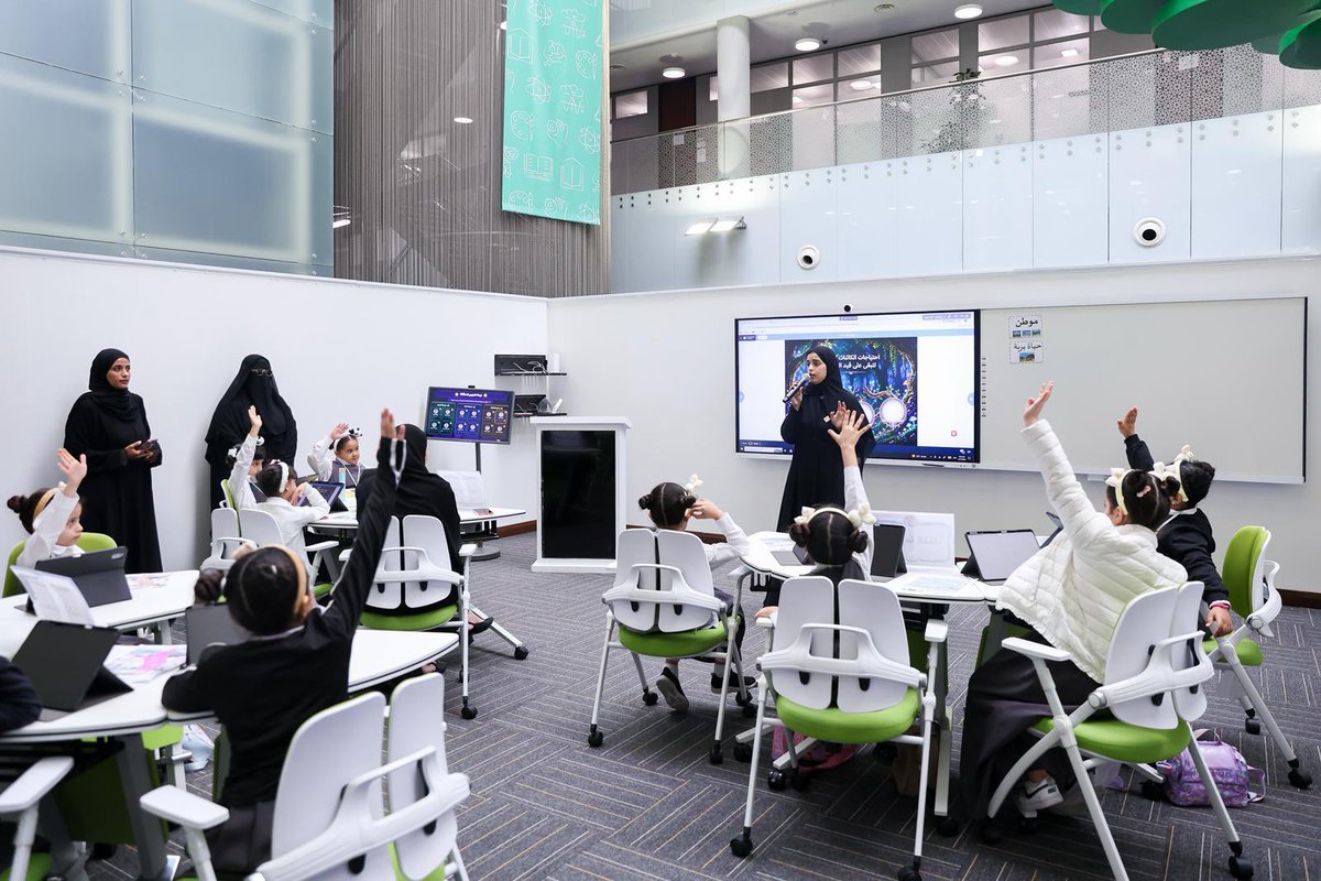 Qatar_Edu's tweet photo. وزارة التربية والتعليم تنظم فعالية "الصف الذكي" تزامنًا مع اليوم العالمي للاتصالات 2026

للمزيد : 

 https://t.co/ZDODjWBcbs

#وزارة_التربية_والتعليم_والتعليم_العالي https://t.co/Fe3j8NsQQa