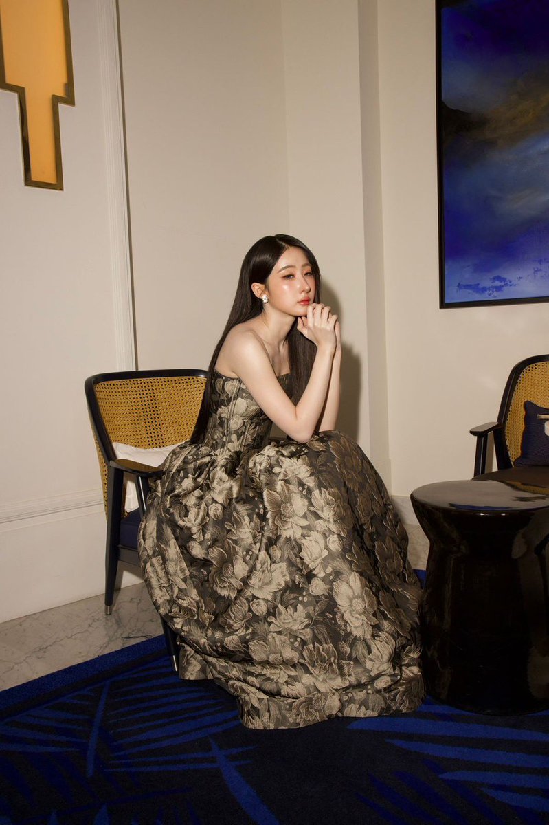 yoko_management's tweet photo. Hearts for our gorgeous CEO the Cannes Film Festival 2026 red carpet! Cheer on her, girls! ส่งใจรัว ๆ ให้ CEO คนสวยของพวกเราบนพรมแดง งานเทศกาลภาพยนตร์ Cannes 2026 มาร่วมเป็นกำลังใจให้พี่โยกันเยอะ ๆ นะคะ

APASRA TAKES FRANCE
#YOKOxCannes2026 https://t.co/zFmFBFugoH