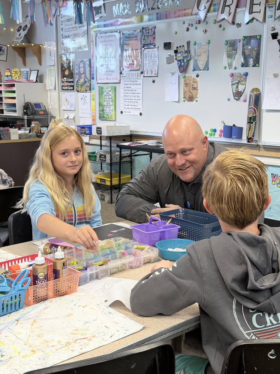 SRVUSD1's tweet photo. Awesome Superintendent visit to Rancho Romero where the joy of active learning and the smiles of engaged students told the story. Kudos to the amazing Rancho staff for designing lessons that both educate &amp; inspire!✨ #WeAreSRVUSD https://t.co/eSQQi2qRWq