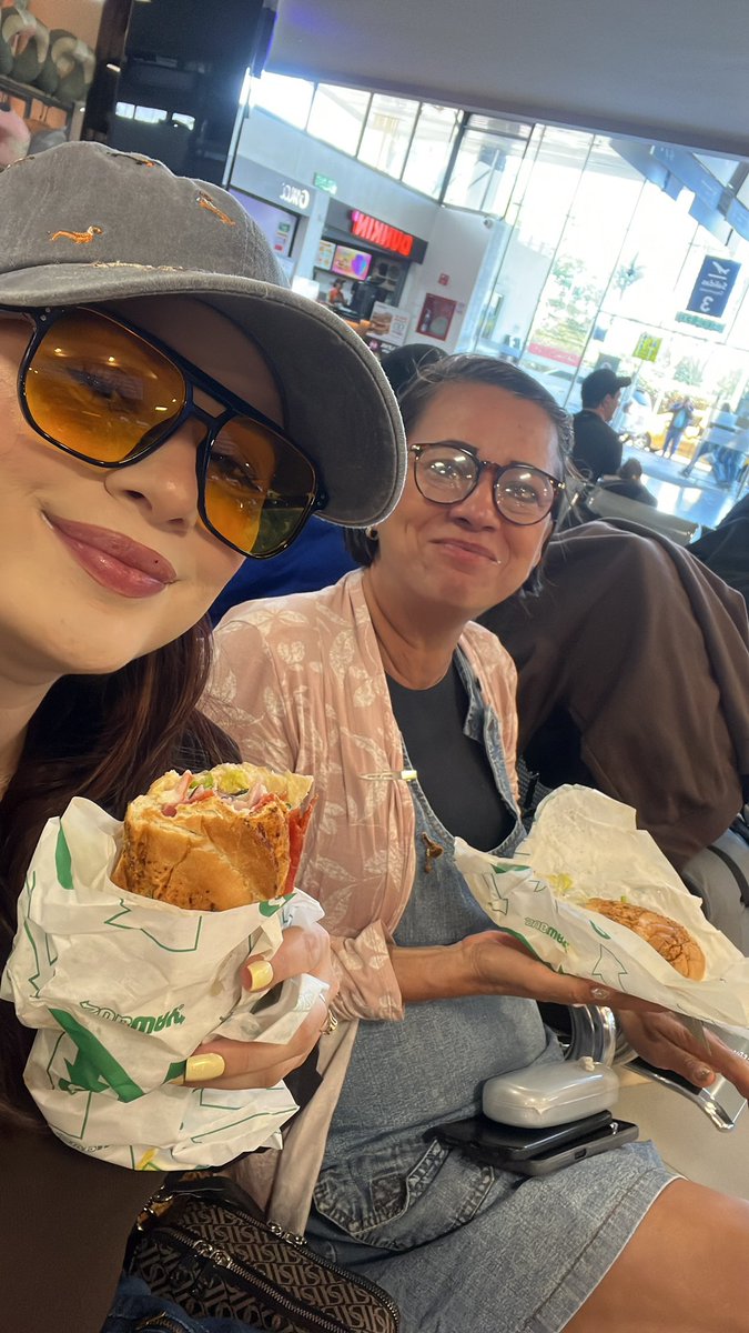 lcro48's tweet photo. Nuestro primer viaje a la playa y fui muy feliz 🥰❤️‍🔥 SM de mi 🖤 https://t.co/RLagp5IFoW
