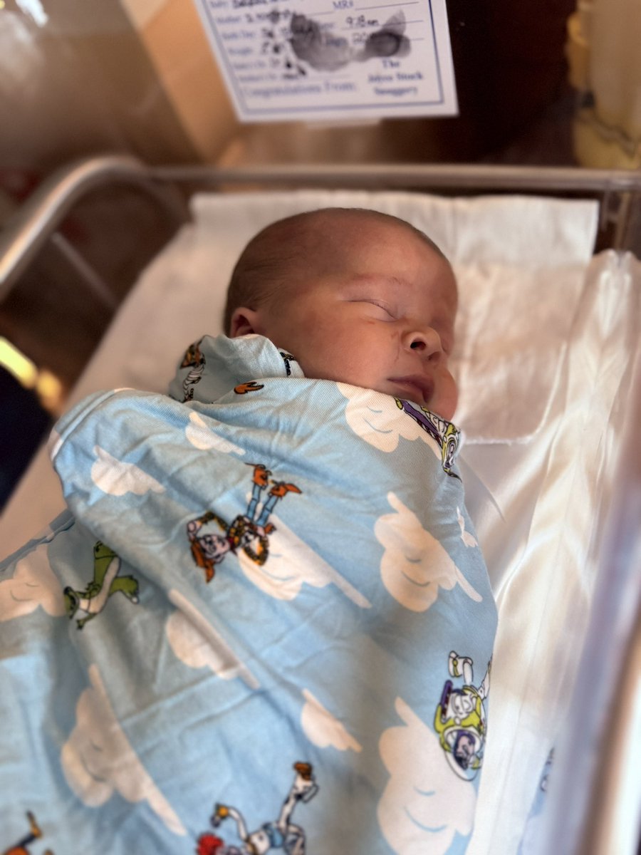mrkarandy's tweet photo. On Friday, the good Lord blessed us with our son Bentley Robert Karandy! Benny came into this world in epic fashion and has been such a great little lovable baby boy. Daddy, Mommy, Shaynie and PeyPey love this little guy to a galaxy far far a way and back. https://t.co/0usRBLbBg6