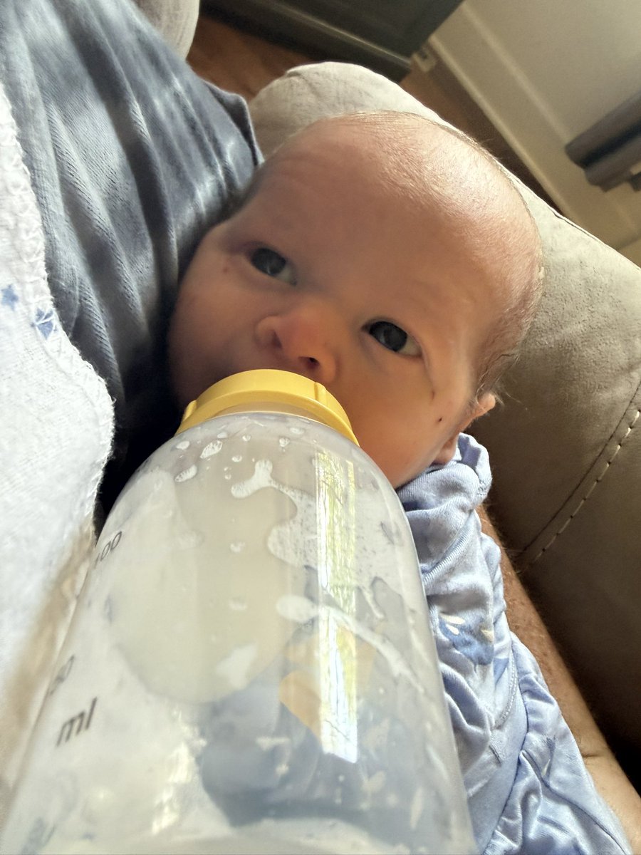 mrkarandy's tweet photo. On Friday, the good Lord blessed us with our son Bentley Robert Karandy! Benny came into this world in epic fashion and has been such a great little lovable baby boy. Daddy, Mommy, Shaynie and PeyPey love this little guy to a galaxy far far a way and back. https://t.co/0usRBLbBg6