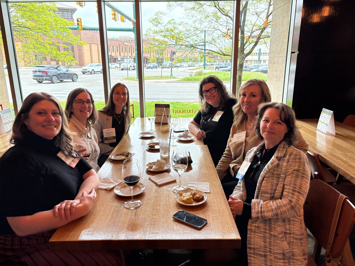 ACGDetroit's tweet photo. Relaxed and ready to take on the rest of the week. Thank you to everyone who joined us for Wine Down Wednesday. It was a great opportunity to unwind and reconnect with old friends and make new ones. https://t.co/9ngkdusvRz