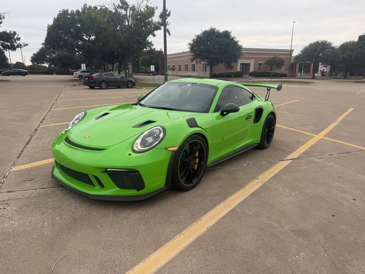 za_eti's tweet photo. @BrenzGarage I went with 991.2 https://t.co/pyqiB43zF6