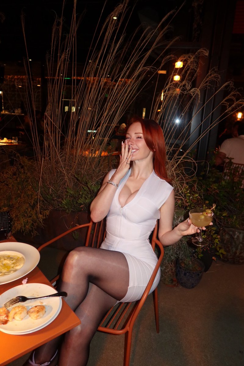 meowri tweet media