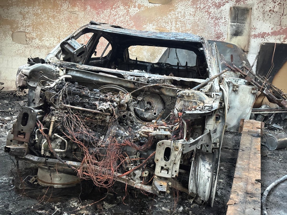 AztecaNoticiaGT's tweet photo. De este siniestro, no se reportan personas heridas; únicamente daños materiales. Según el propietario lo perdido está valorado en más 300 mil quetzales. https://t.co/4LanZWLlCb