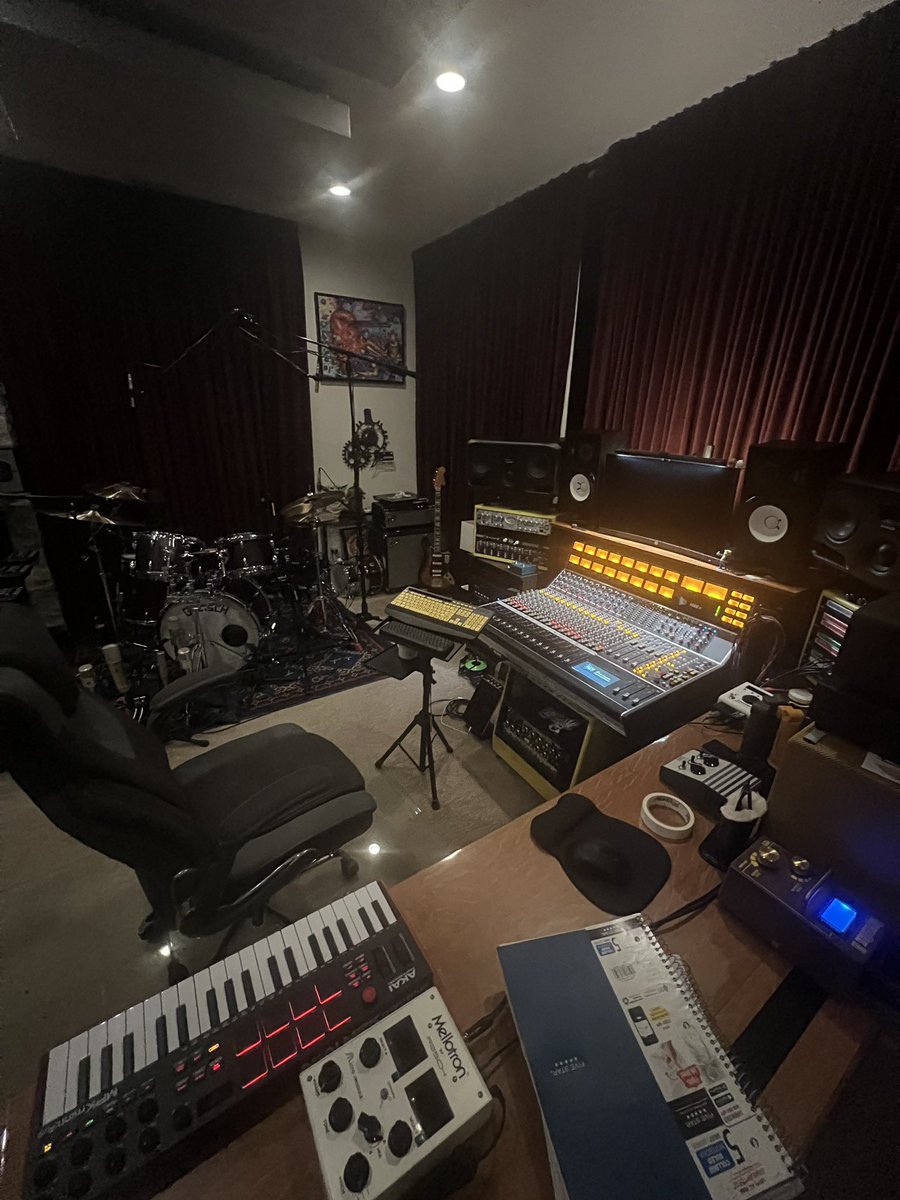 ThisIsAPIaudio's tweet photo. We’re proud to announce the commissioning of a API 1608-II with Final Touch Automation® at Bandwidth Studios in Chicago. Classic API sound - modern workflow and control. 

A big thank you to @SweetwaterSound for their partnership and support in bringing this installation to life. https://t.co/JFmJUaRa7S