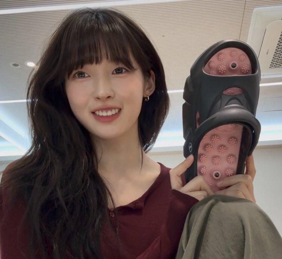 bae2209's tweet photo. Arin girl https://t.co/Qoyw5a33Eg