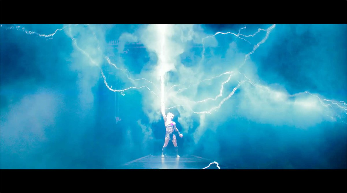 ArtofVFX's tweet photo. By the power of Grayskull! Witness the moment destiny is forged as Adam transforms into He-Man in this first electrifying clip from the new #MastersoftheUniverse adaptation. #VFX made by @ilmvfx, @dneg, @fxrodeo, @cinesite, @untold_studios, #HostVFX: https://t.co/D67TcGeorC https://t.co/PgVxnu8DnY
