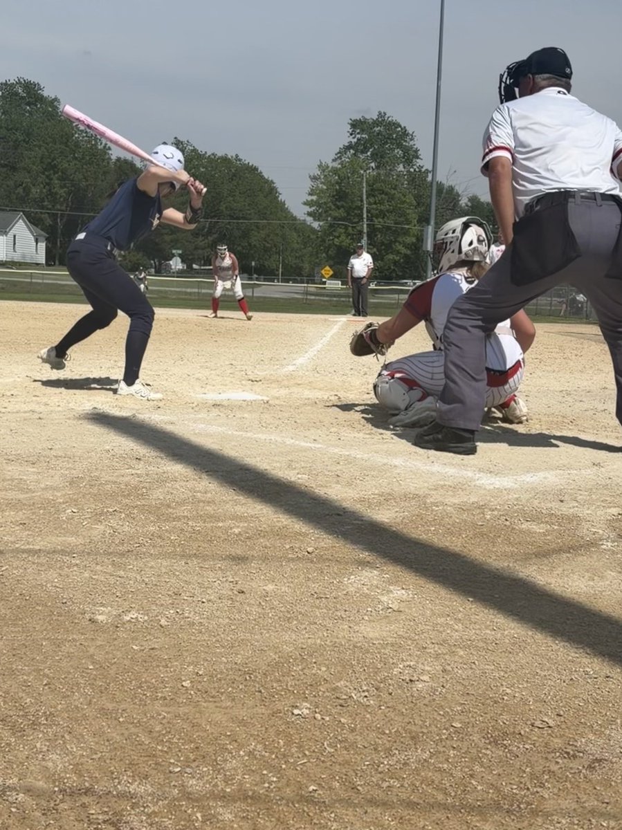 FinleeL2210's tweet photo. Had a fun weekend guest playing with a local @fastpitchhavoc team this weekend. Thank you for inviting me to play with you guys ! Did good at the plate and on the field. Including a blooper video 🫣 https://t.co/6juv5k2kXL