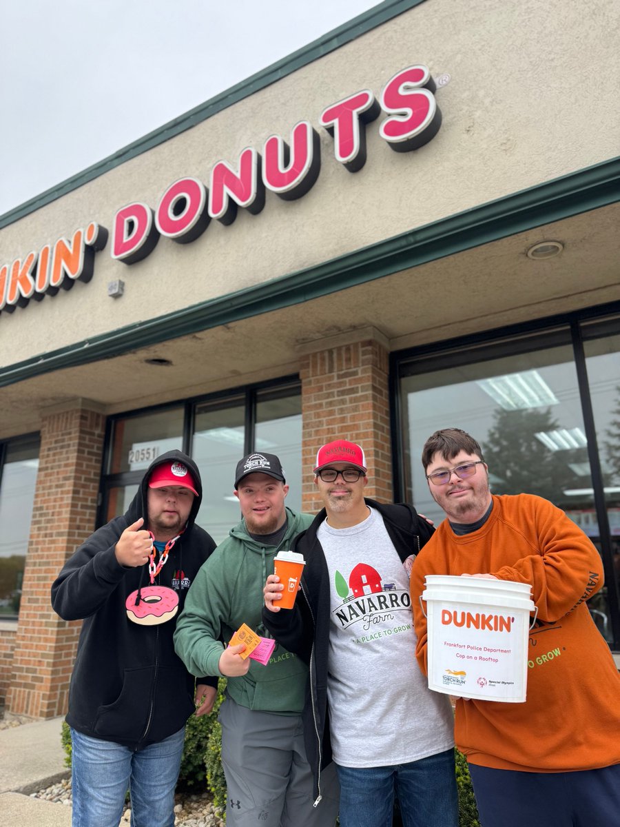 NavarroFarm's tweet photo. Such an amazing time at the Cop on a Rooftop supporting Special Olympics. A huge thank you to the Frankfort Police Department for putting together such an incredible fundraising. We are grateful for a community that continuously supports &amp; creates opportunities for individuals https://t.co/D22NgFGDpq