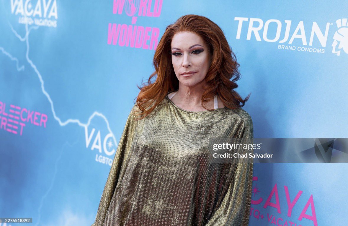 Drag Crave tweet media