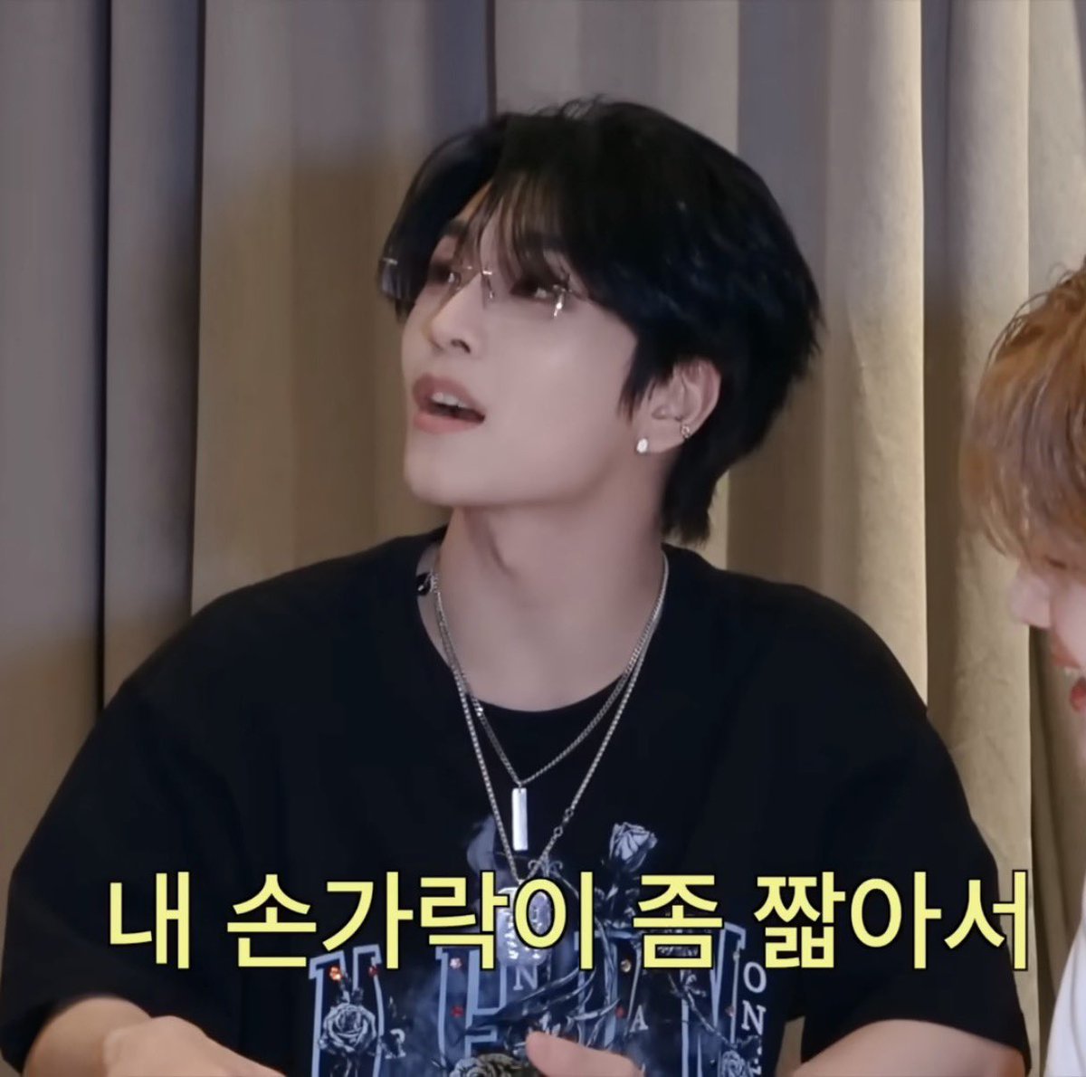 ㅅ tweet media