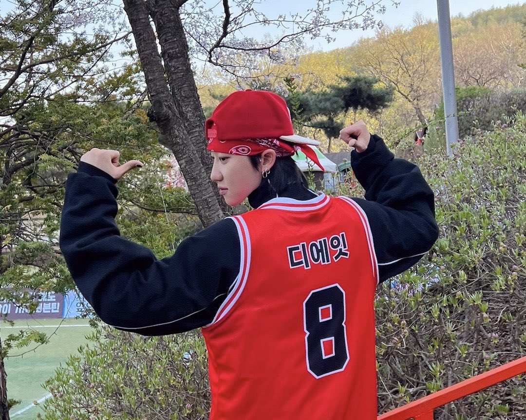 하오 tweet media