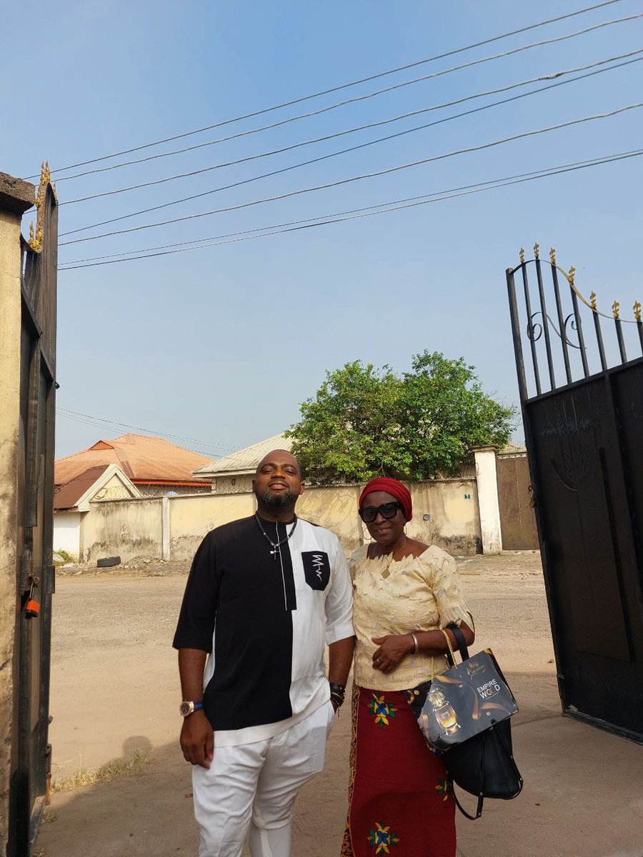 iamemekanobis's tweet photo. My mum passed on the 23rd of April, 2026. Thanks to everyone who supported during her fight with cancer. https://t.co/WD5Ab4ZBDY