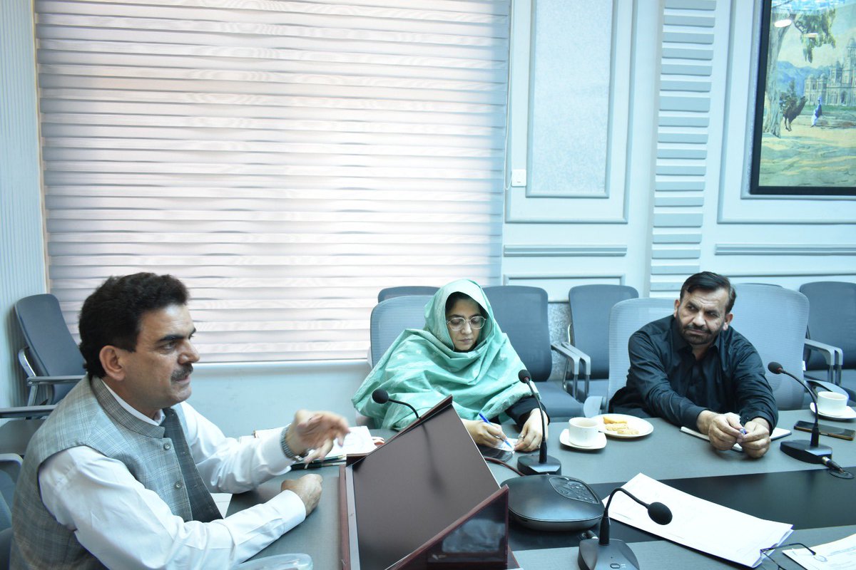 HigherEduKP's tweet photo. Representatives from various Provincial Government departments participated in the meeting and expressed their willingness to join hands with HED in this important initiative. The internship program is a significant practical step towards youth empowerment and skill development. https://t.co/bvXcU9JFXj