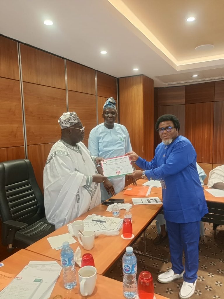OfficialPDPNig's tweet photo. Engr. Emem Samuel Coffie, a @OfficialPDPNig gubernatorial aspirant for Akwa Ibom State, has been cleared by the National Screening Committee and issued a provisional certificate. 

Congratulations! https://t.co/TGAbrshCIX