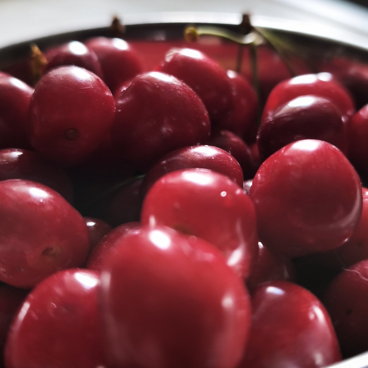 ACOnetwork's tweet photo. Pravkar pobrano 😁 Just picked  🍒 Baš sad ubrano https://t.co/z9IXAZ0kRN