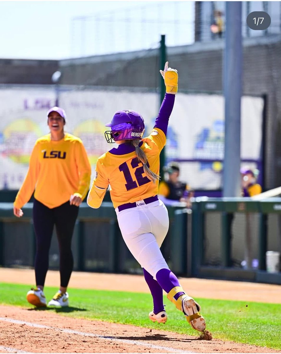 NotreDamePios's tweet photo. Pio Nation
Letβs wish SUCCESS for 2 Notre Dame Pioneer Alumni!
Aidan Mouton of @LSUEBengalsBSB as the Bengals compete in the NJCAA D1 World Series.
Maci Bergeron of @LSUsoftball headed to the NCAA Softball Super Regional in Tuscaloosa, AL.
#PioNation https://t.co/zKnRCE7sql