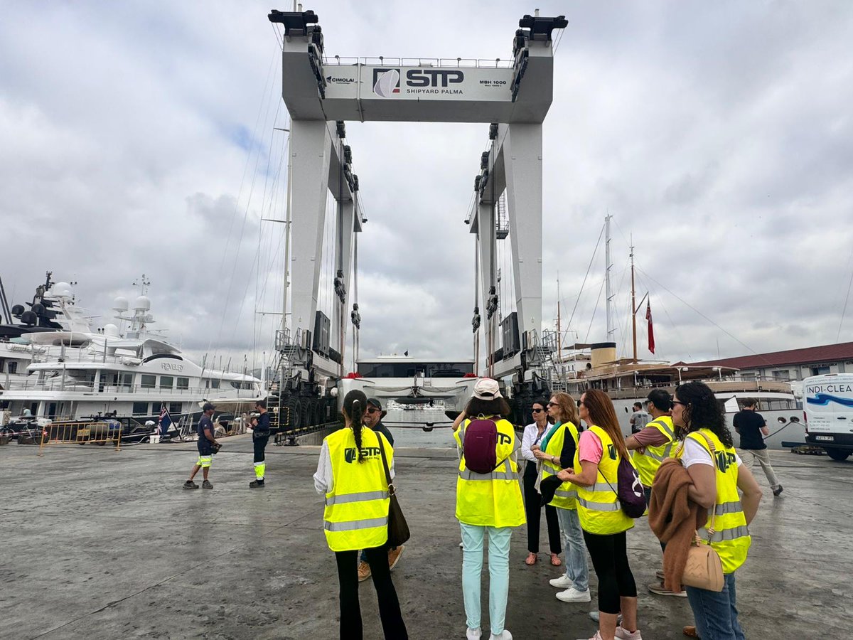 STP_palma's tweet photo. Today we welcomed one of the participant groups of the Balearic Boating Day at STP Shipyard Palma.
Thank you to everyone who visited us. https://t.co/hl3CR6AxQJ