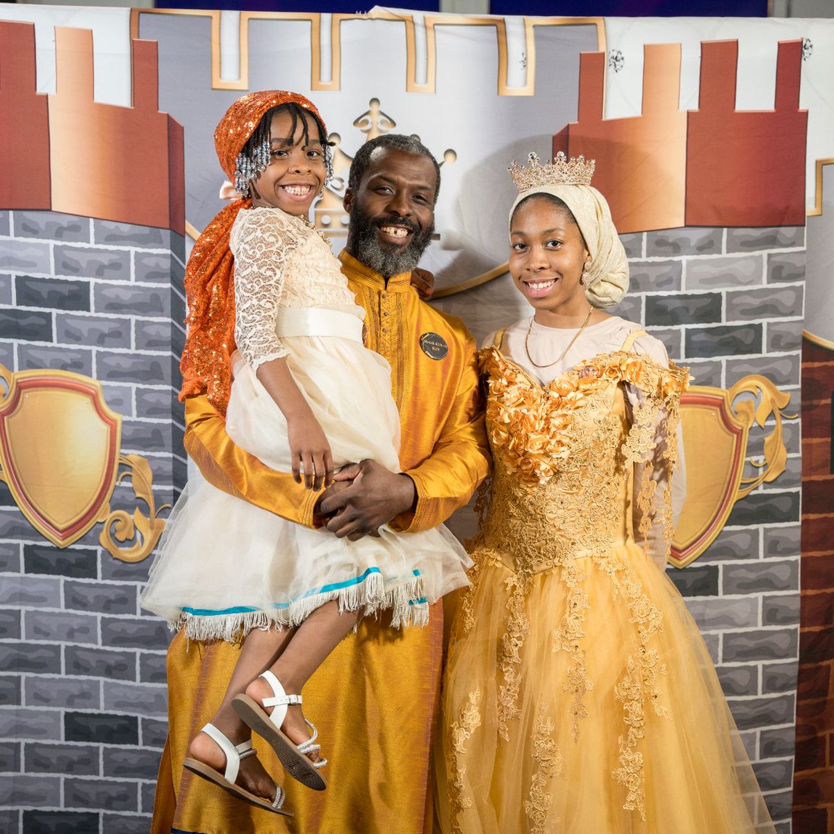 iuic_chicago's tweet photo. "A father's love becomes part of a daughter's inner voice."

Text📲”Give” to (646)982-3858 to donate now.

#Masculinity 
#DaughtersOfZion 
#WorldWithoutEnd https://t.co/Zjg4vwJKJQ