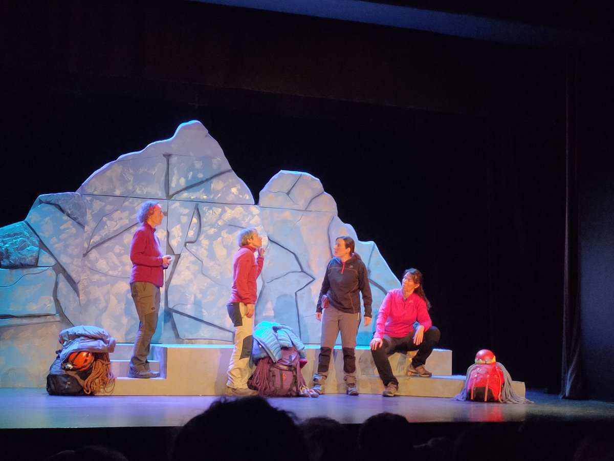 LluisFalse's tweet photo. @Komix teatre de la Garriga amb Frith Roy de Jordi Galceran al CCP https://t.co/b5zwwjX8ft