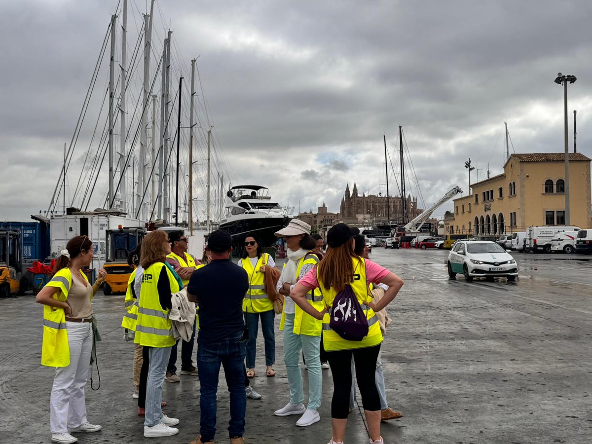 STP_palma's tweet photo. Today we welcomed one of the participant groups of the Balearic Boating Day at STP Shipyard Palma.
Thank you to everyone who visited us. https://t.co/hl3CR6AxQJ