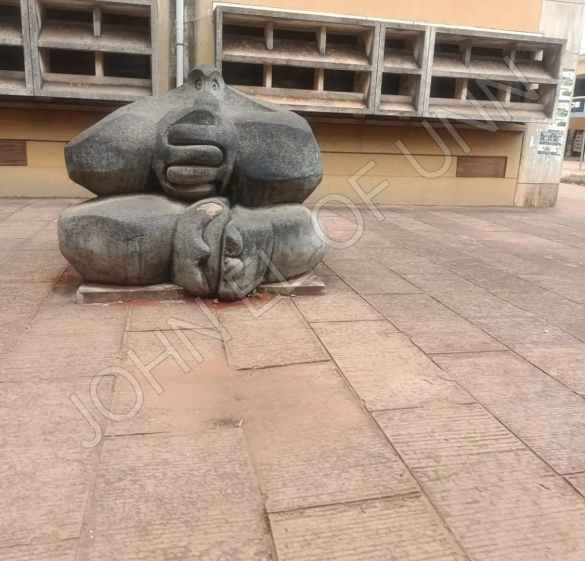 UNEC_Update's tweet photo. Did you know❓️
In UNN, it's often said that if you snap with this statue, you'd never graduate. https://t.co/cF2vCrLFpf