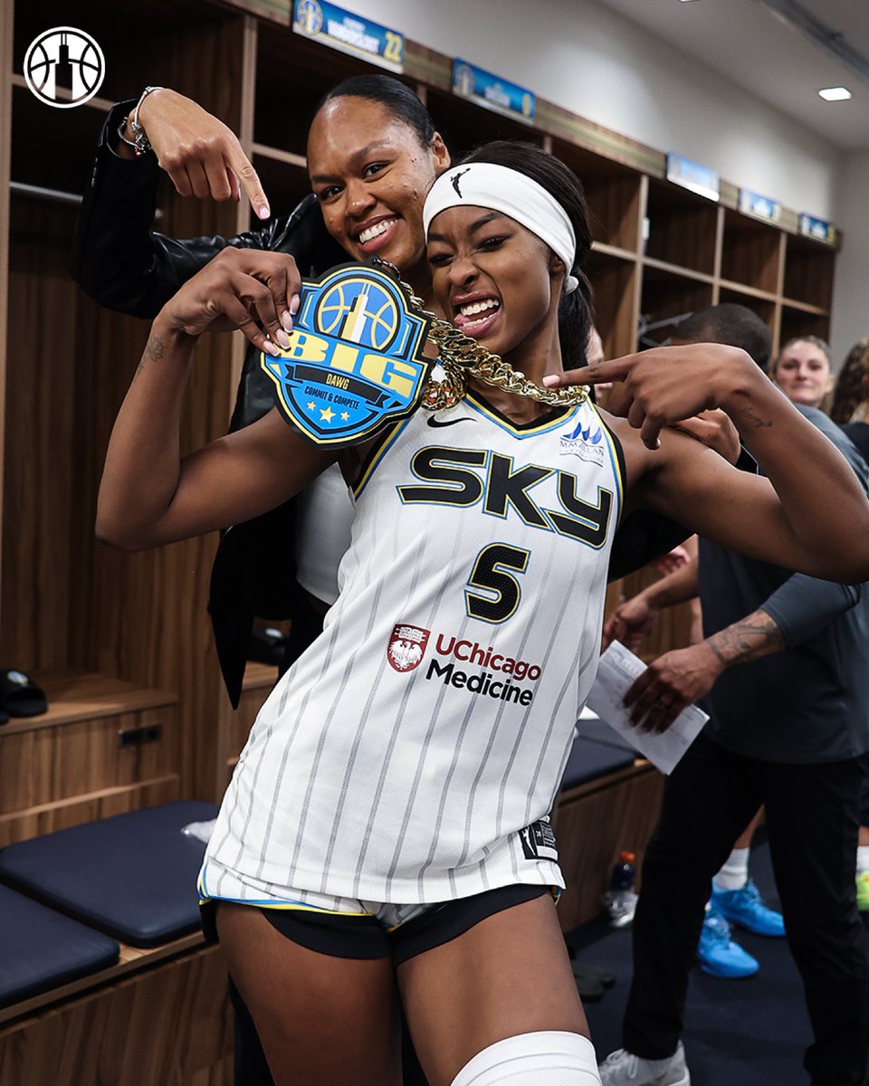Chicago Sky tweet media