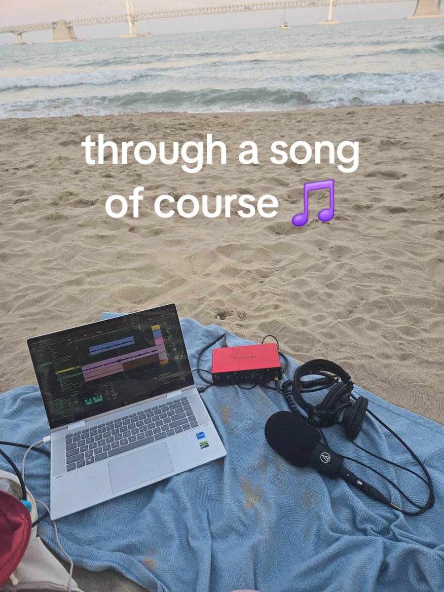 ijeomatojupiter's tweet photo. I moved to South Korea (sort of...) a thread 🎶🌷 https://t.co/qhjbtGbMEp