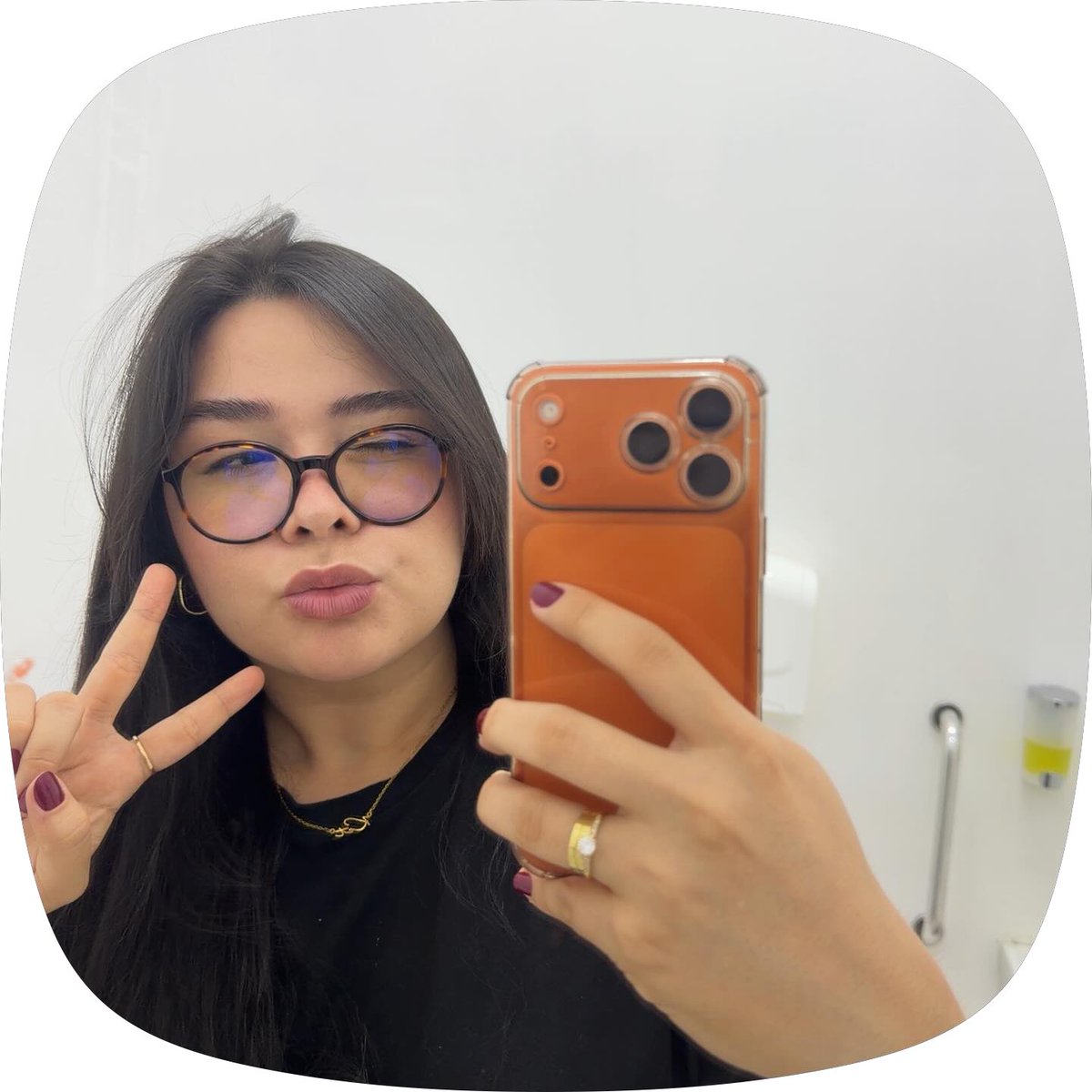 ketlemgomess's tweet photo. bonita no instant https://t.co/z156muLRPB