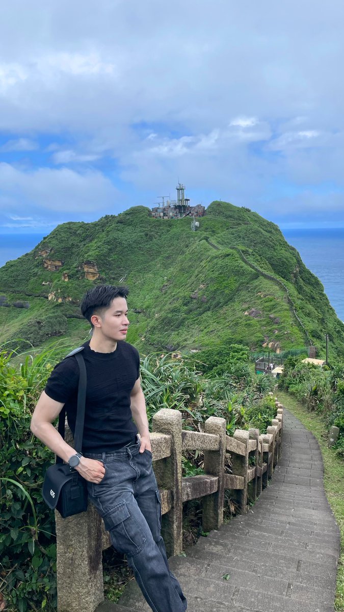 Retweet45w's tweet photo. ⛰️🌊🌱🌳 https://t.co/mkD3yiXZXn