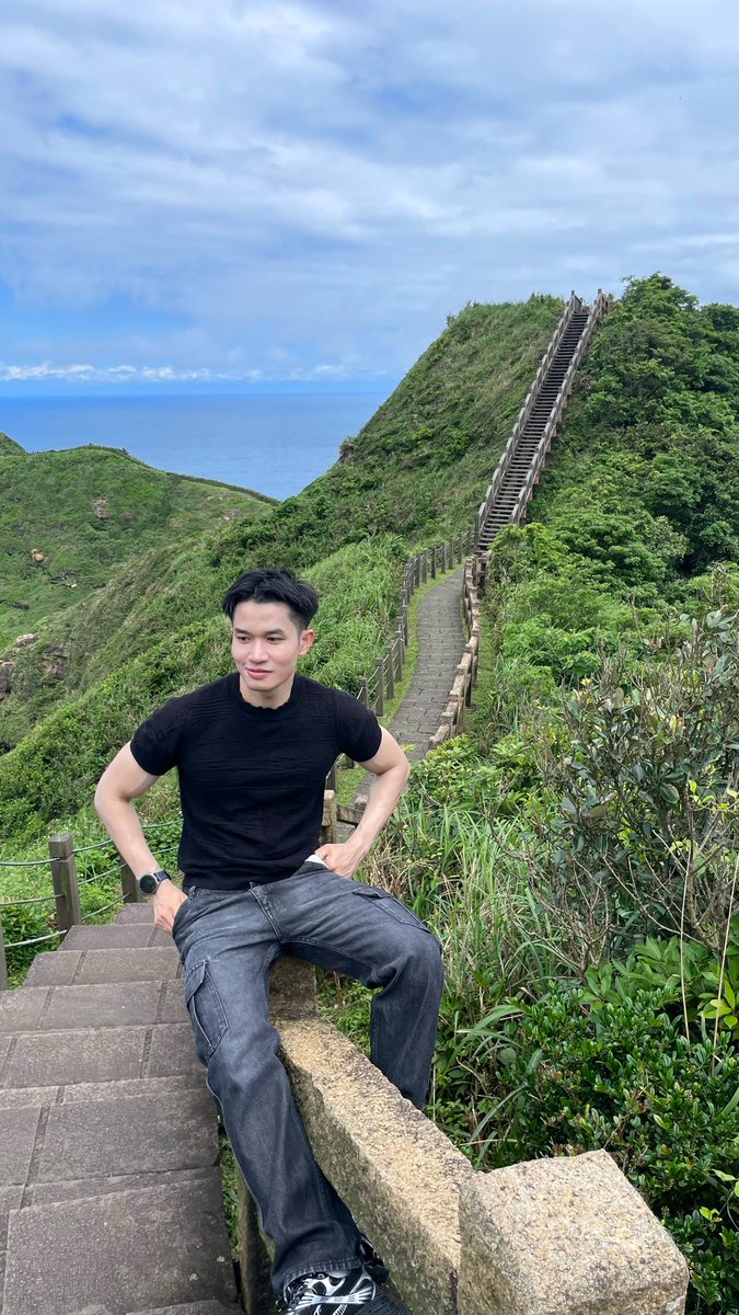 Retweet45w's tweet photo. ⛰️🌊🌱🌳 https://t.co/mkD3yiXZXn
