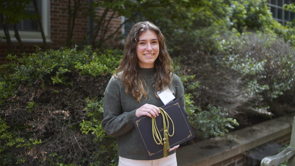 UNCPharmacy's tweet photo. Rayn Greca recently graduated with a Minor in Pharmaceutical Sciences from #UNCPharmacy! Learn how this program helped Rayn deepen her understanding of animal care and prepare for veterinary school! https://t.co/7OprV7Whw7 https://t.co/xh46LK6Foc