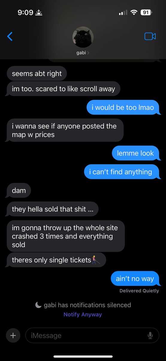 downinthe4est's tweet photo. twenty one pilots presale while you’re at work is not for the faint of heart. https://t.co/wWFjomk1sn
