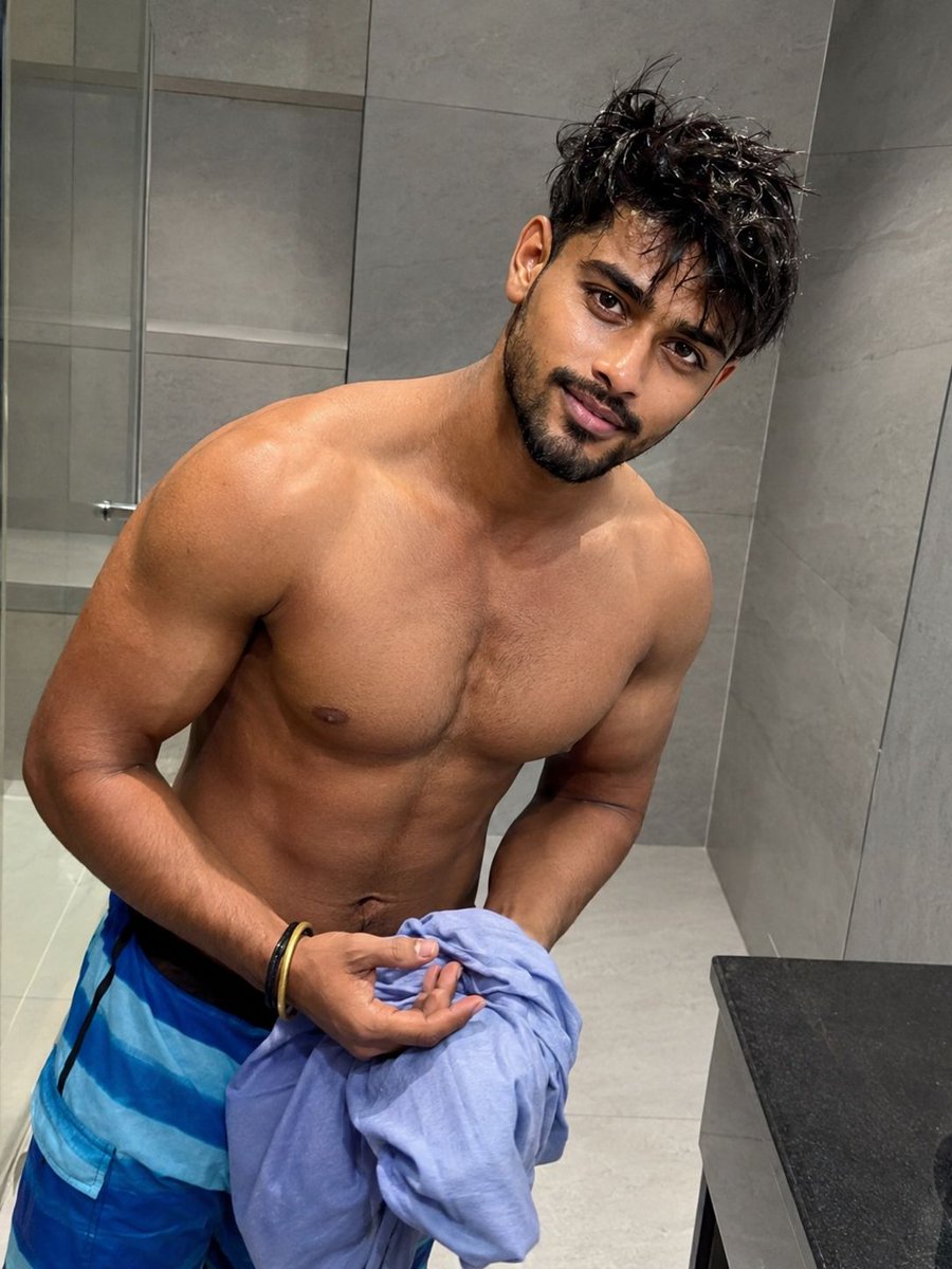 Indiangays2's tweet photo. Maybe taking your hoodie home tonight 😉🏳️‍🌈🔥

https://t.co/7jiASbJ5mH

#GayIndia #IndianMen #DesiGay #GayBeauty #BeardedMen #GayTwitter #LGBTIndia #BrownBoys #GayFitness #MuscleMen #IndianBeard #DesiBoys #HotGuys #GayLife #ShowerBoys #PostShower #FlirtyLook #GayCrush #DesiMuscle https://t.co/iFJTHQPALd