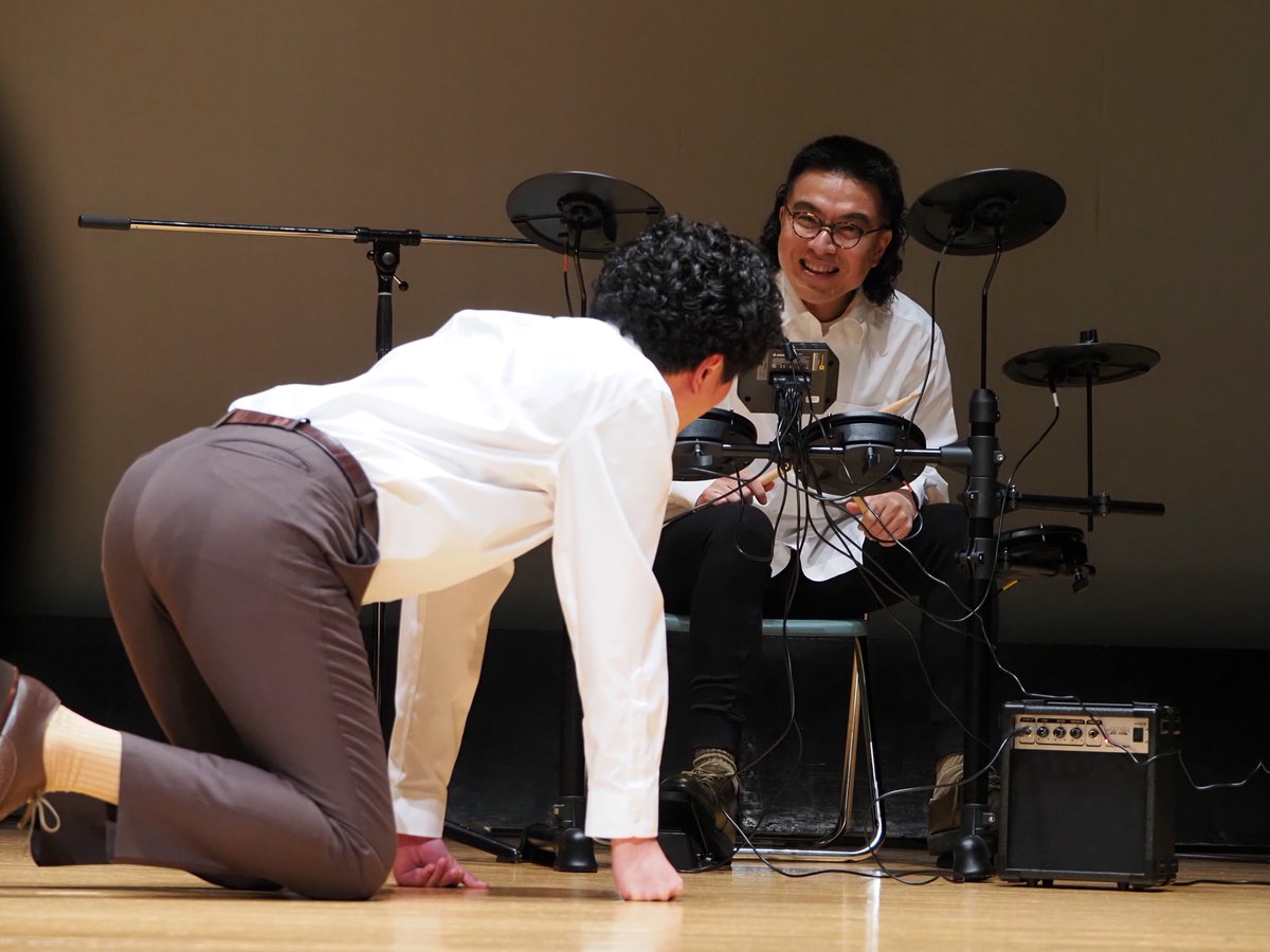 自生のケシ tweet media