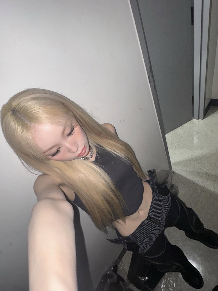 billlie instagram tweet media