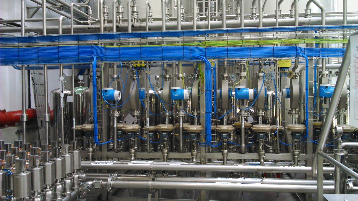 ProSoftTech's tweet photo. A mineral water manufacturer needed to connect a CompactLogix™ to #PROFIBUS equipment for its cleaning-in-place station. An in-chassis module solved the disconnect: https://t.co/1MygL908oE https://t.co/qL5BZzQ9J7