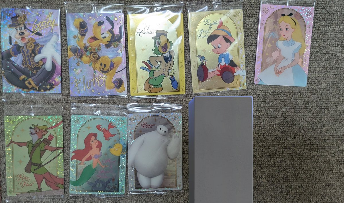 8yu2408's tweet photo. 【ディズニーウエハース 交換】
求：第1弾 レディ&amp;トランプ、ラプンツェル、アナと雪の女王、ベイマックス
        第2弾 ヤングオイスター、スティッチ
        レア/500円、ノーマル/100円＋送料
譲：1枚目、2枚目参照 https://t.co/mkV0cT1crP