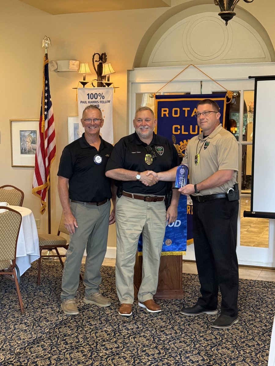 RotaryOPSunrise's tweet photo. Honored to recognize Deputy Brittany Dorman and Detective Randy Tennant as Officers of the Quarter. Thank you to all who serve our community. 👏
@ccsofl @OPPoliceDept
#Rotary #ServiceAboveSelf https://t.co/UBX0f5Dj7g