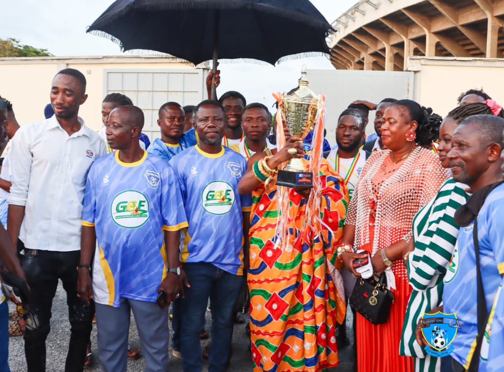 debibiunitedfc's tweet photo. Special appreciation to the Chief of the Debibi Traditional Council, Ɔsabɛrima Ɔkogyeaman Dr. Amoako Gago II, for gracing the Accra Sports Stadium with his presence.

Your support and encouragement played a great role in our historic victory.We are grateful 

#unitedforvictory https://t.co/1jrQu4Nbh7