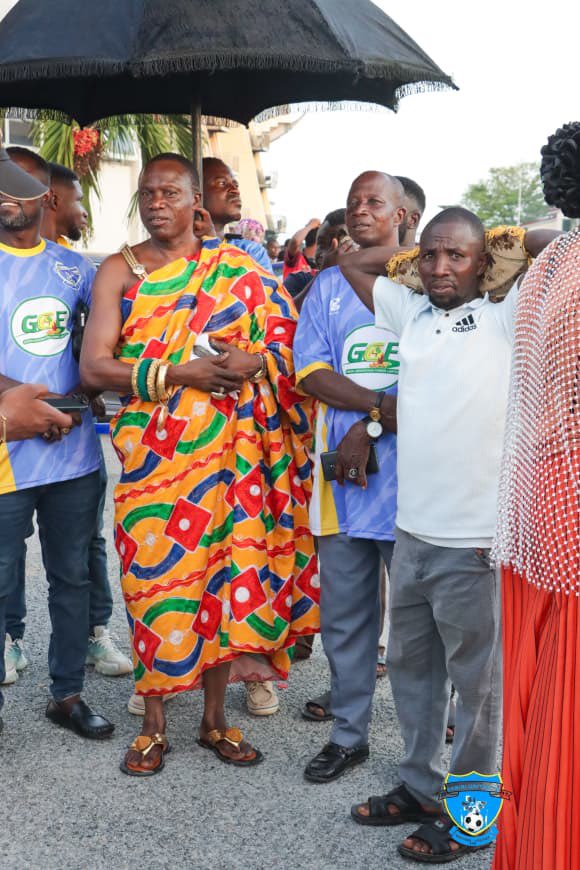 debibiunitedfc's tweet photo. Special appreciation to the Chief of the Debibi Traditional Council, Ɔsabɛrima Ɔkogyeaman Dr. Amoako Gago II, for gracing the Accra Sports Stadium with his presence.

Your support and encouragement played a great role in our historic victory.We are grateful 

#unitedforvictory https://t.co/1jrQu4Nbh7