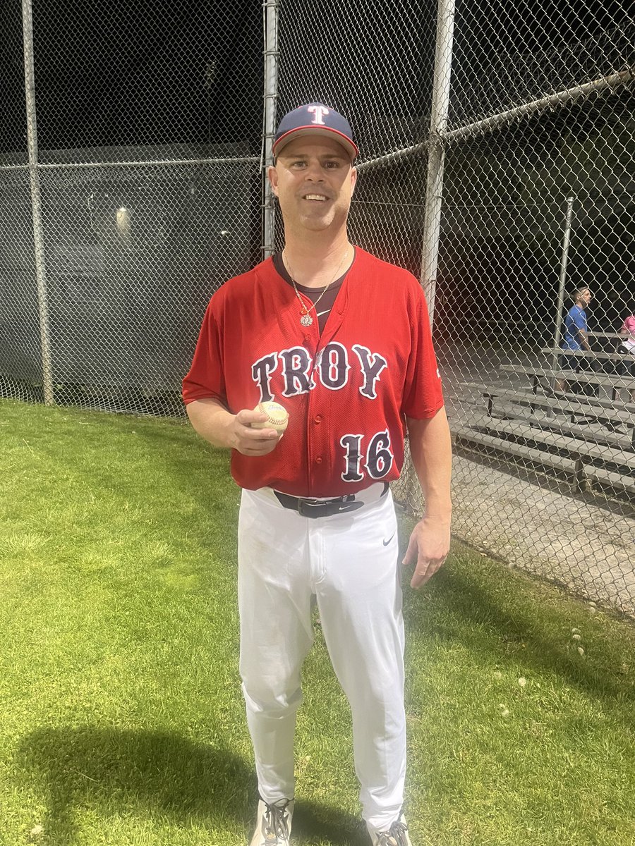TroyHaymakers's tweet photo. Complete game for 47 year old Chris Yager! Win 1 of the year for the haymakers!                            @TroyHaymakers 2 @CphGators 1                                               Final Score @AlbanyTwilight 5/18/26 #baseball https://t.co/qwNNq6hwtb