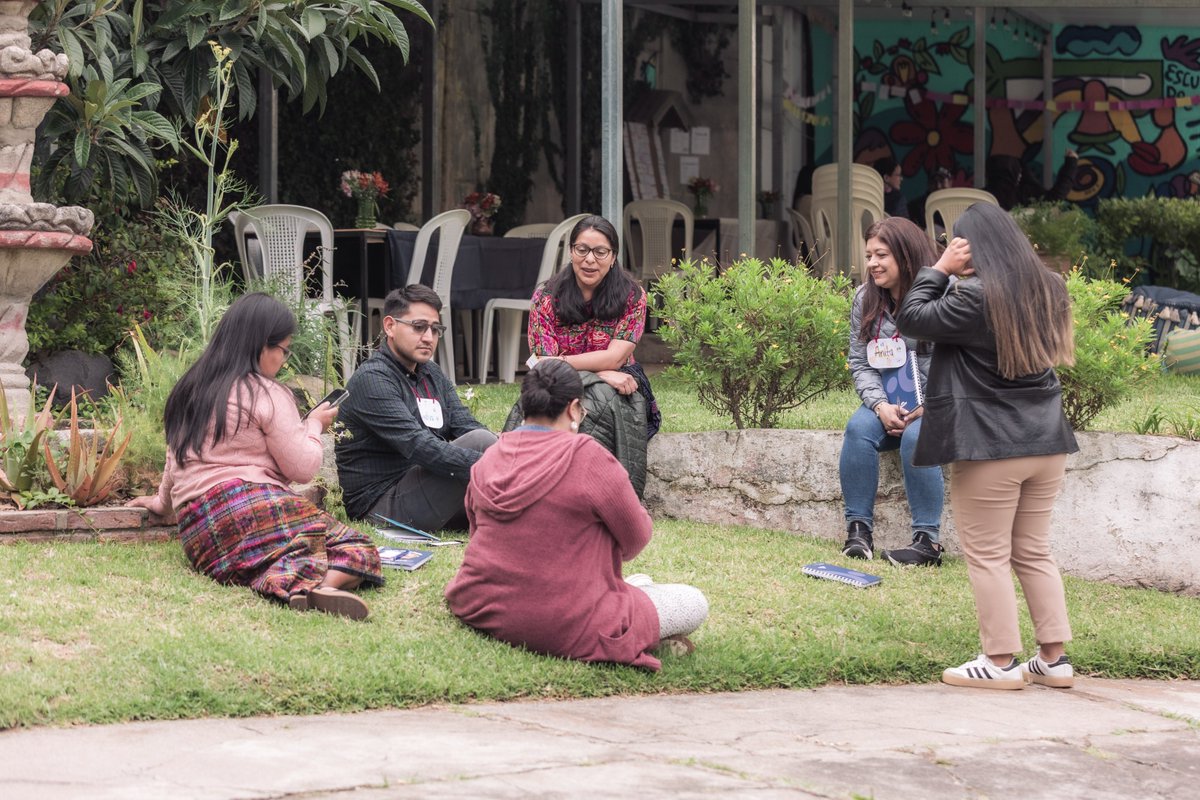 circulagt's tweet photo. Iniciamos el Diplomado en Justicia Restaurativa con 27 líderes y lideresas de Guatemala, El Salvador y Honduras. Nos alegra encontrarnos con personas que trabajan por la construcción de paz en Centro Américana🌷🫀💛🌿
Gracias por vernos, escucharnos y reconocernos 🦋 https://t.co/Ihwlfo0dFX