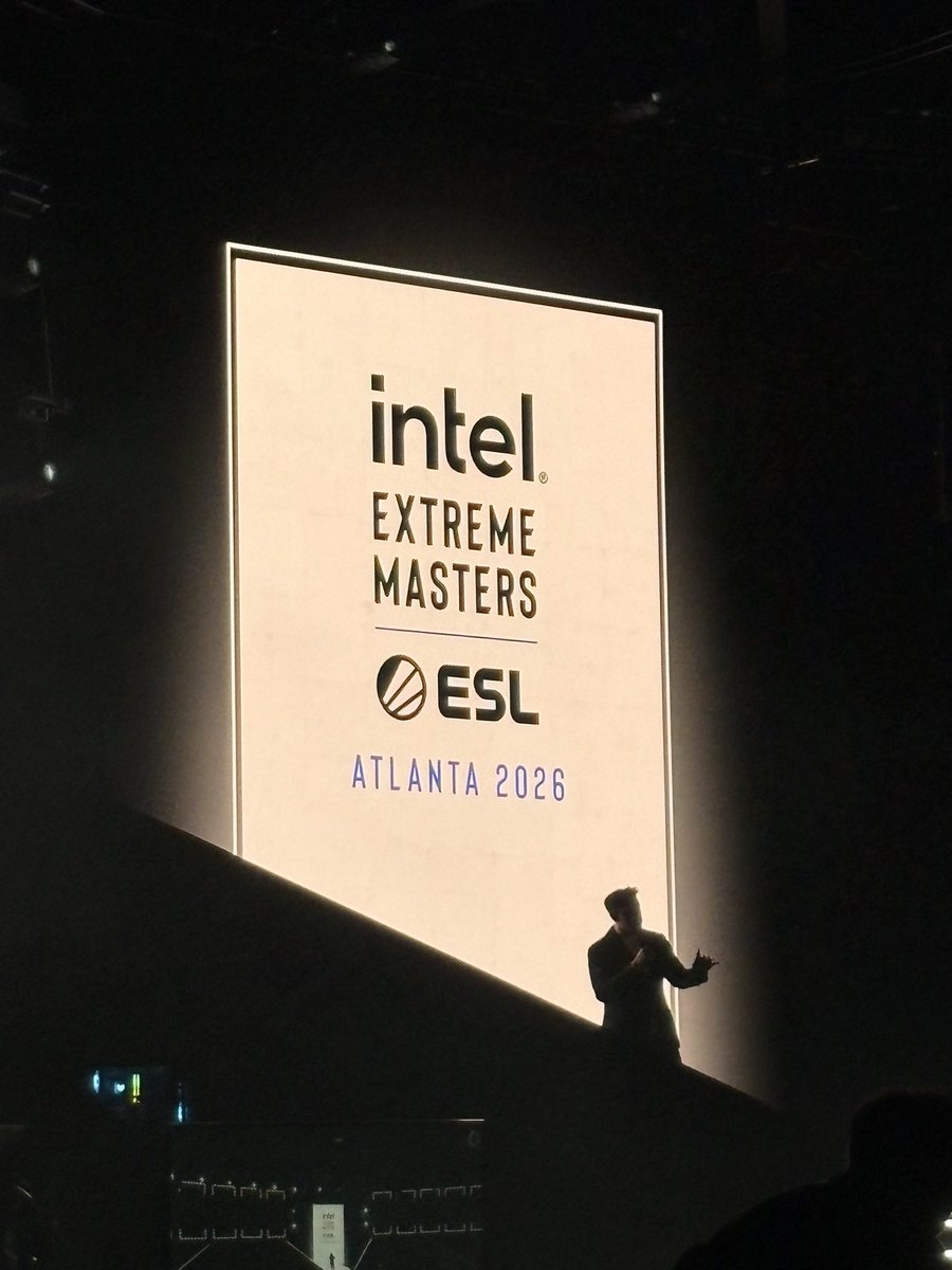 DMB_cs2's tweet photo. IEM DreamHack Atlanta…  every single day there I was out in the venue meeting incredible people and every night I was given the opportunity to party with the most down to earth people in the scene.
shoutout to literally everyone I had the pleasure of meeting. y’all made this event absolutely unforgettable. Austin was an incredible first event to experience but the vibes in ATL were genuinely so much better.
Also, big respect to @CollectEsports from Kolex. dude went way out of the way and gave me and @TheProvable basically a VIP experience for being genuine. Chatted about business. Met some pros and even got hooked up with some absolutely crazy player cards that im going to cherish for fucking ever dude. Its got me into collecting awper autos now 😆 
Im extremely grateful beyond words. its all just a scrambled mess in my brain rn. Already missing Atlanta and the whole crew we vibed with. Can’t wait for the next event!
#IEMDreamHack #DreamHackAtlanta #CS2