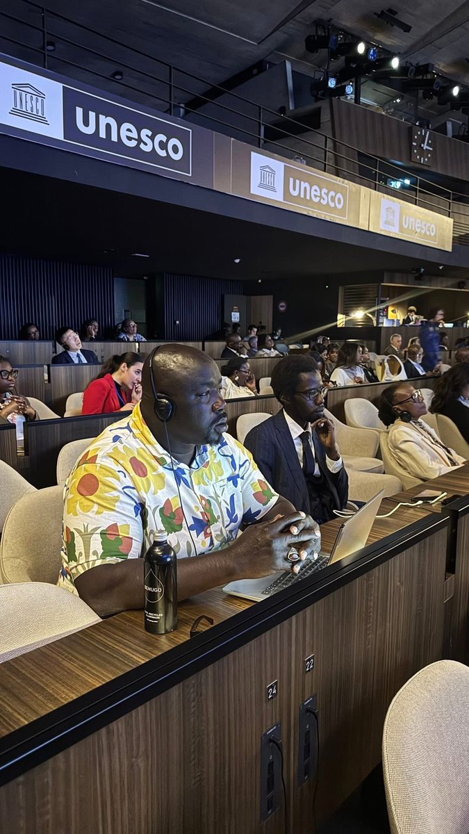 Noo_IDcard's tweet photo. 📸 Gris Bordeaux a été invité par l'UNESCO à la Semaine africaine à Paris.

Cette 23e édition est placée sous le thème : « Garantir la disponibilité durable de l'eau et des systèmes d'assainissement pour atteindre les objectifs de l'Agenda 2063 ». https://t.co/OR9JF6MZoK